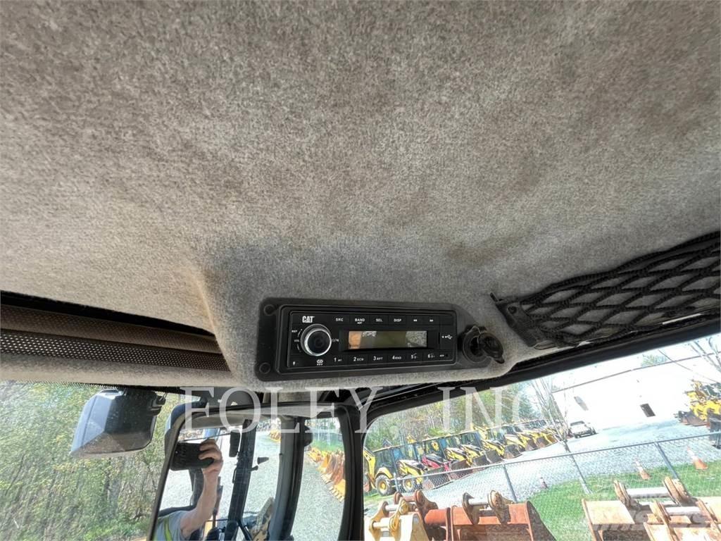 CAT 420F2IT 백호로더