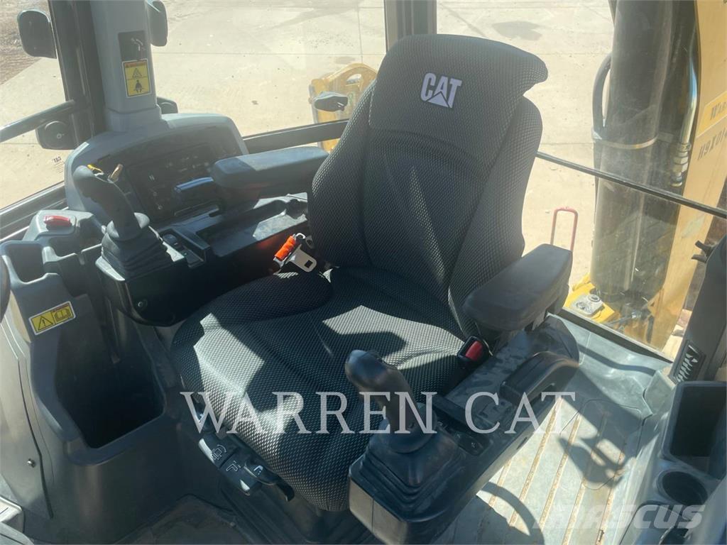 CAT 420XE AE4T 백호로더