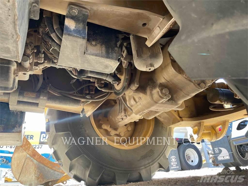 CAT 430F2 4WD 백호로더