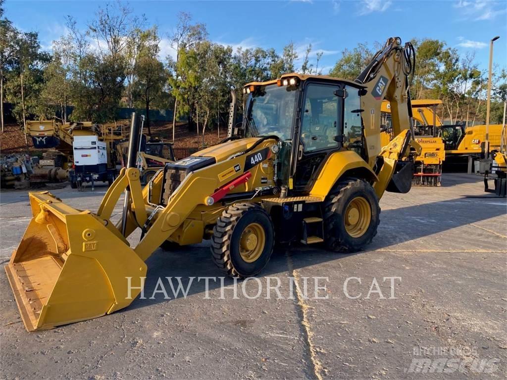 CAT 440 백호로더