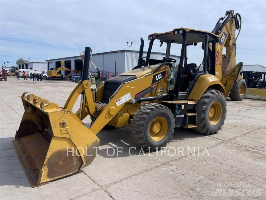 CAT 440 백호로더