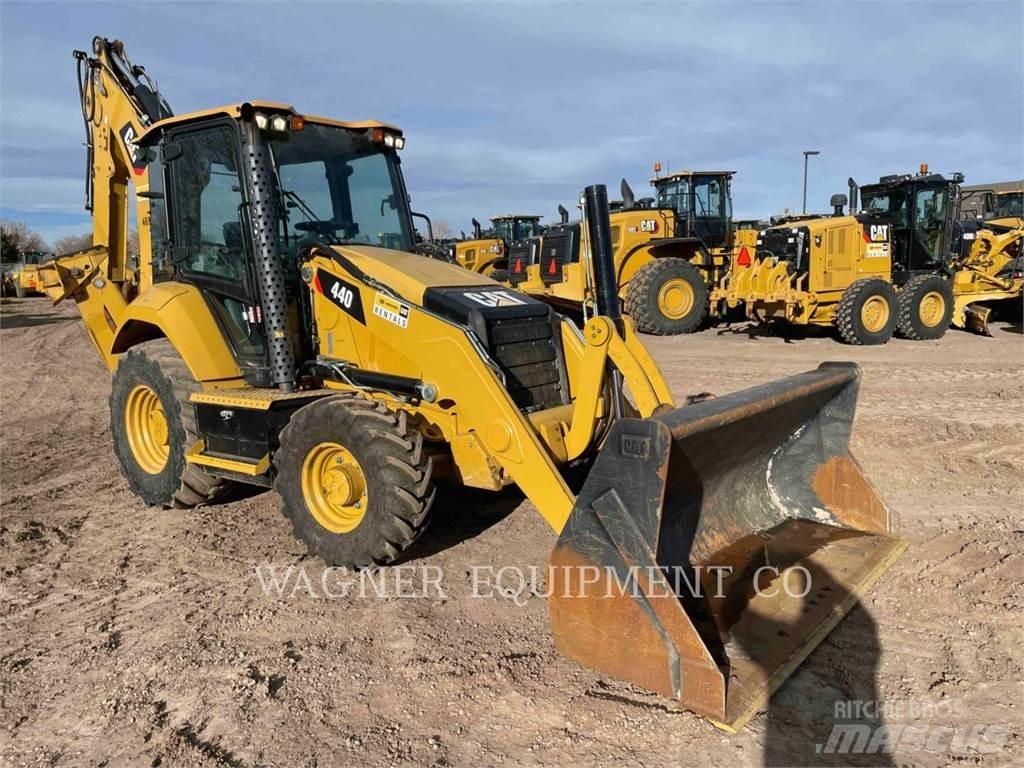 CAT 440 백호로더