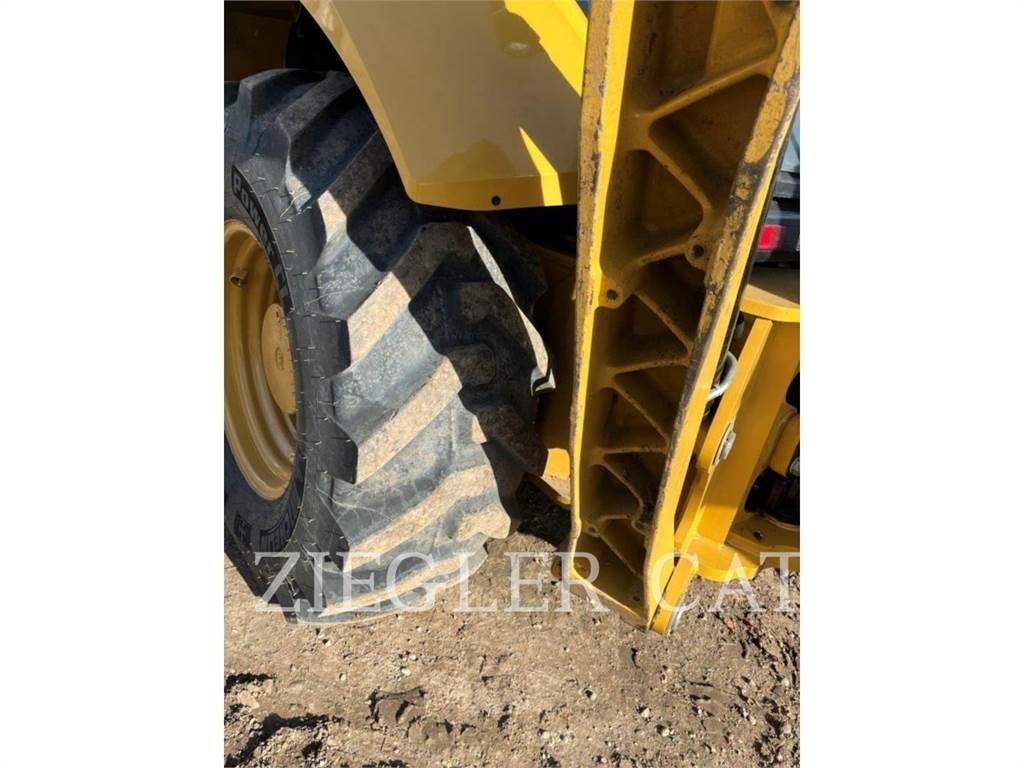 CAT 440IT 백호로더