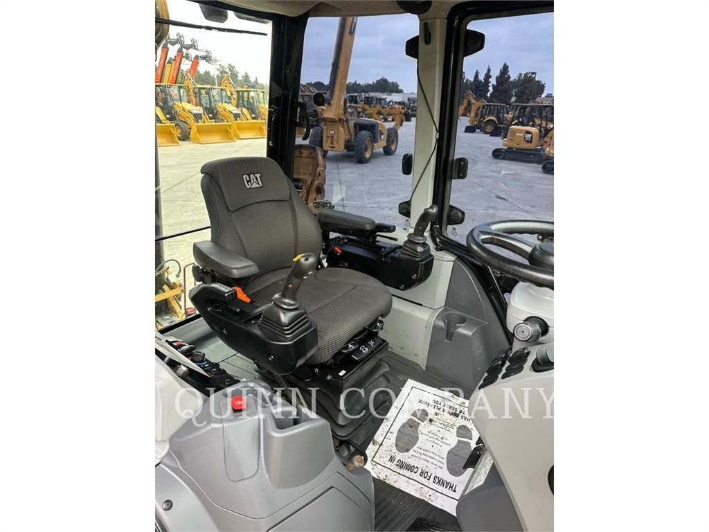 CAT 450 백호로더