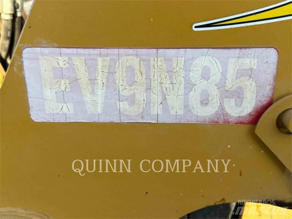 CAT 450F 백호로더