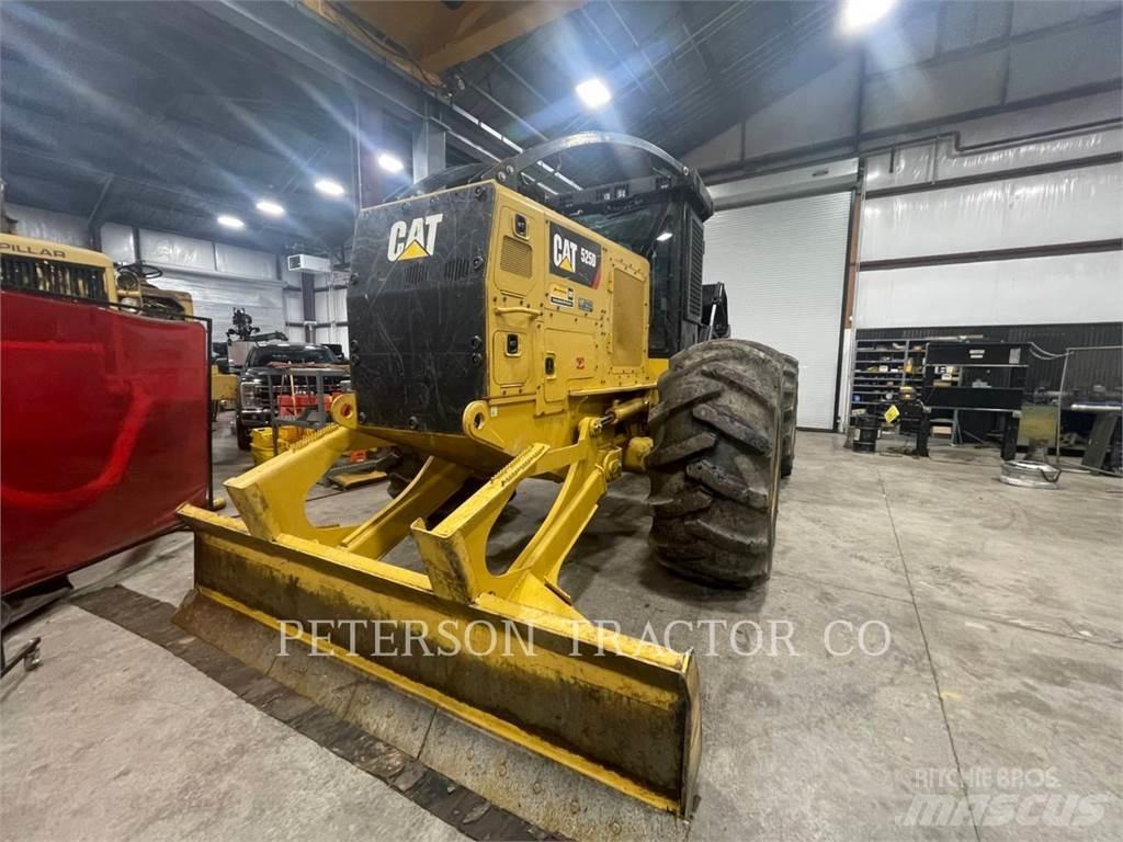 CAT 525D 목재스키더