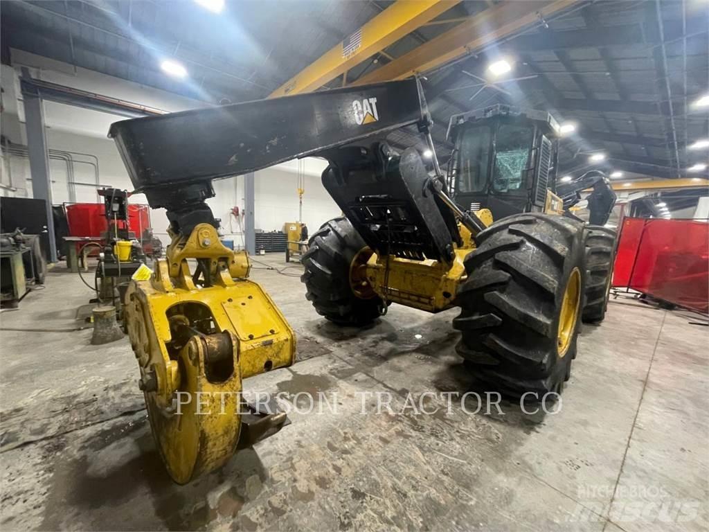CAT 525D 목재스키더