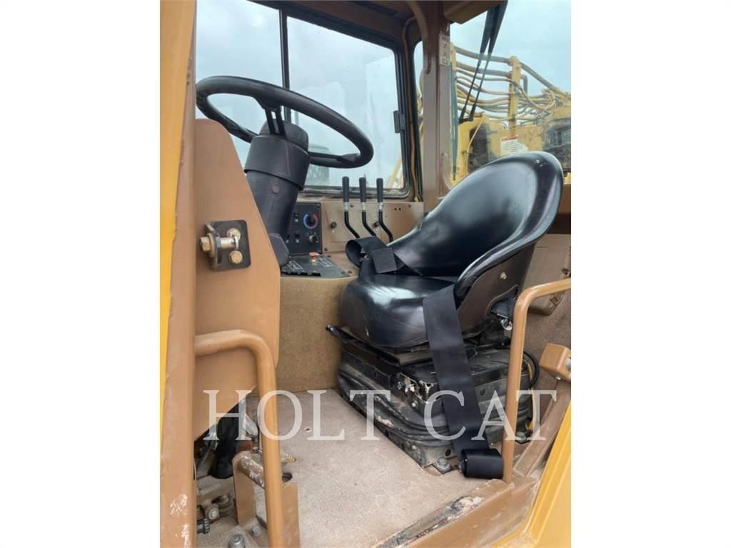 CAT 615CII 스크레이퍼