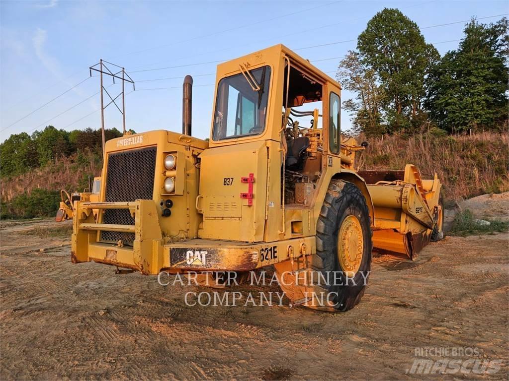 CAT 621E 스크레이퍼