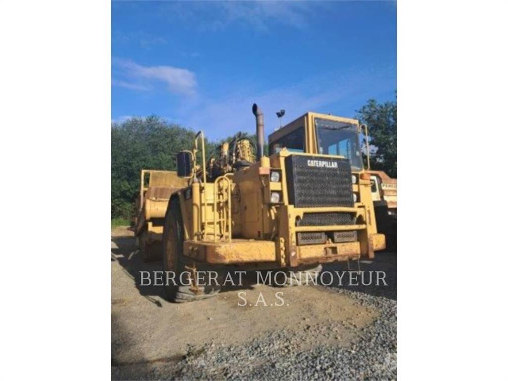 CAT 621F 스크레이퍼
