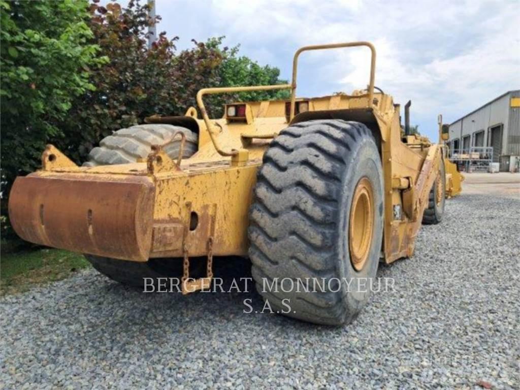 CAT 621F 스크레이퍼