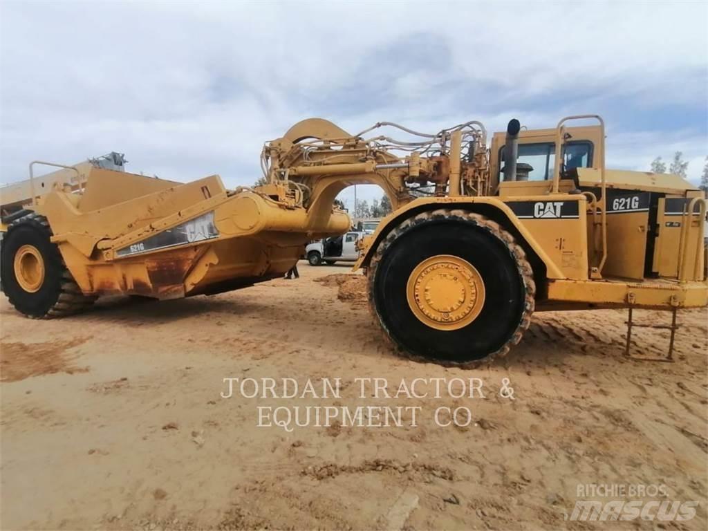 CAT 621G 스크레이퍼