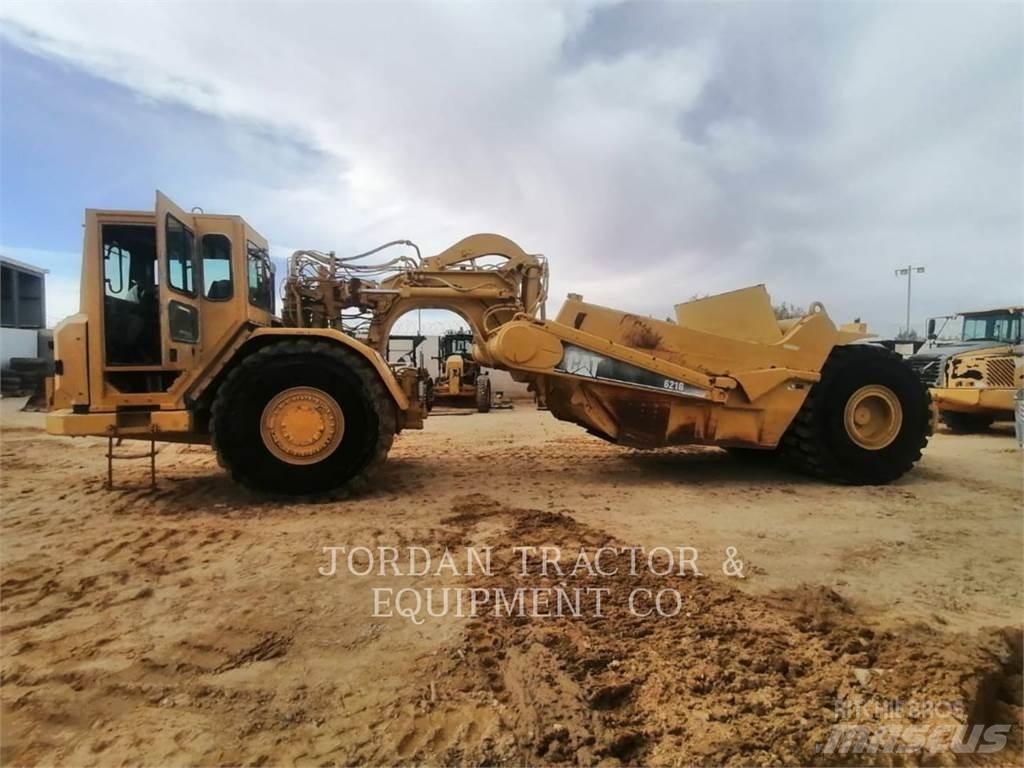 CAT 621G 스크레이퍼