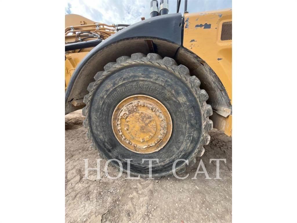 CAT 621K 스크레이퍼