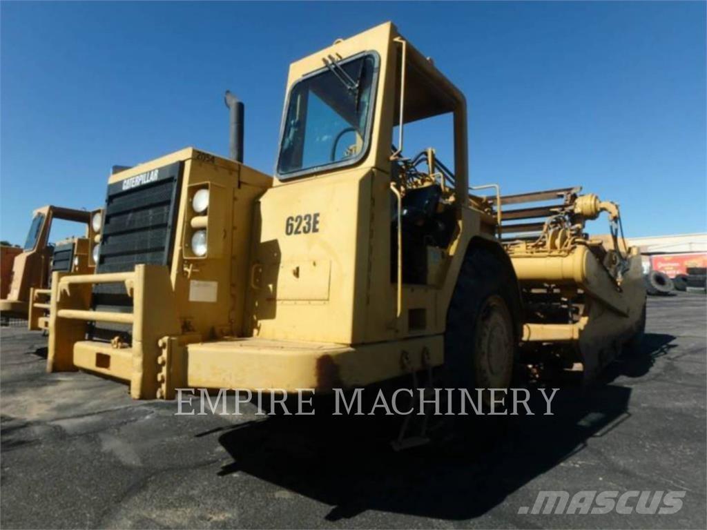 CAT 623E 스크레이퍼