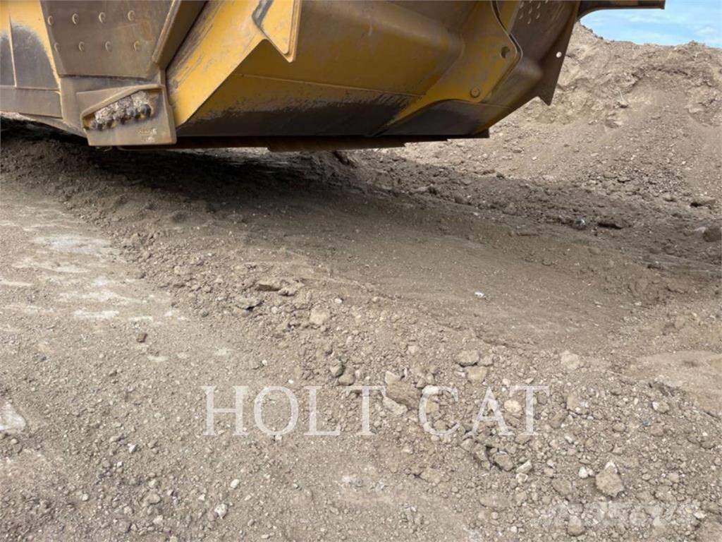 CAT 631 스크레이퍼
