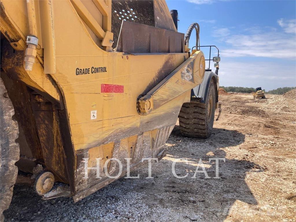 CAT 631K 스크레이퍼