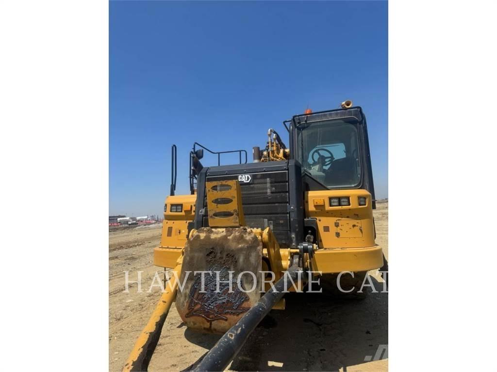 CAT 657 스크레이퍼