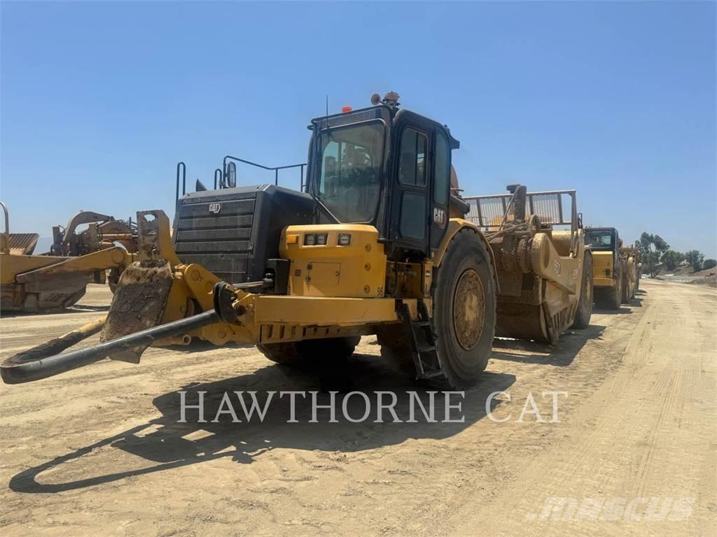 CAT 657 스크레이퍼