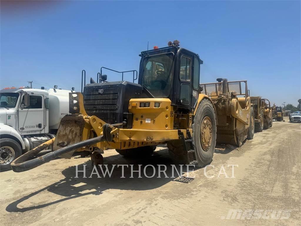 CAT 657 스크레이퍼