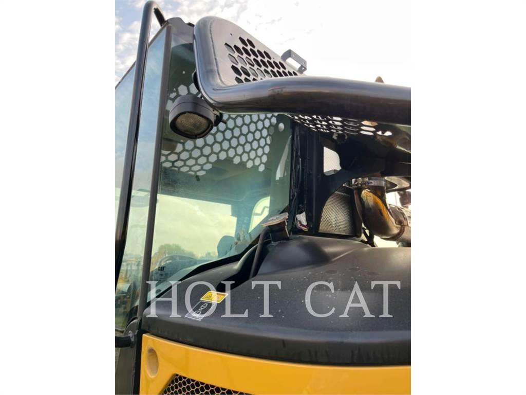 CAT 725 연결식 홀러