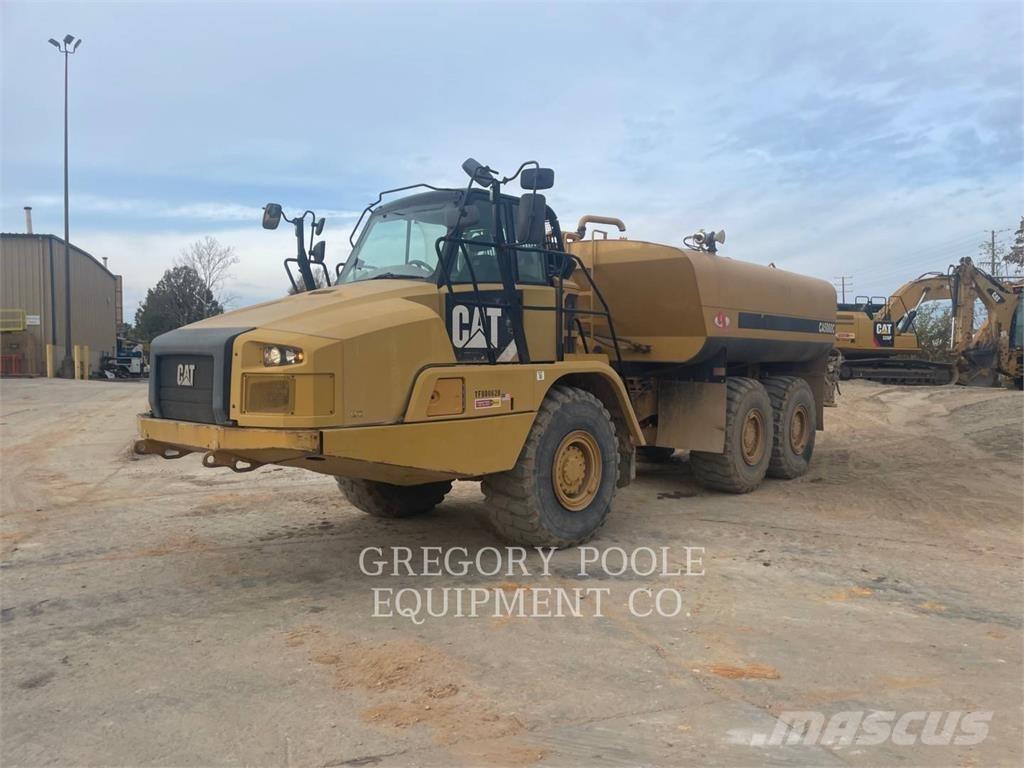 CAT 725 C 연결식 홀러