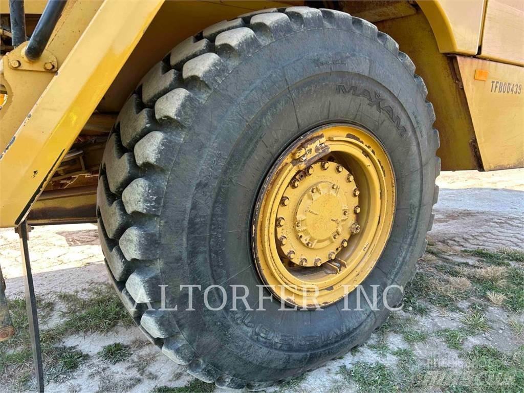 CAT 725C 연결식 홀러