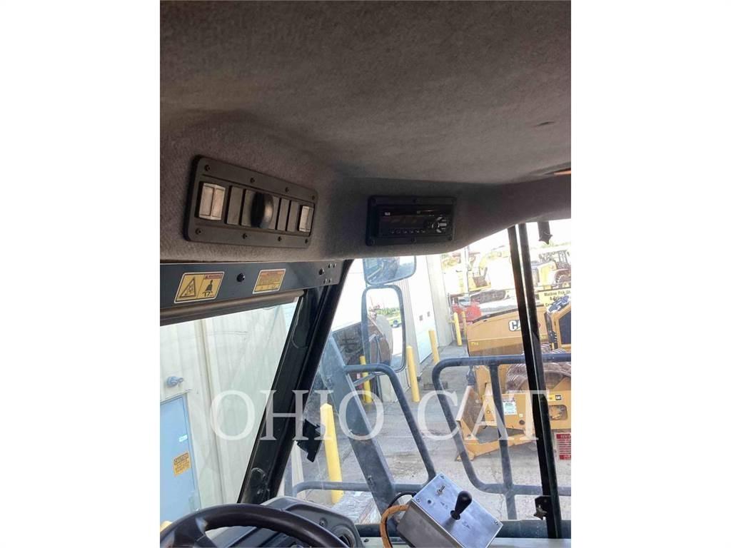 CAT 725C 연결식 홀러