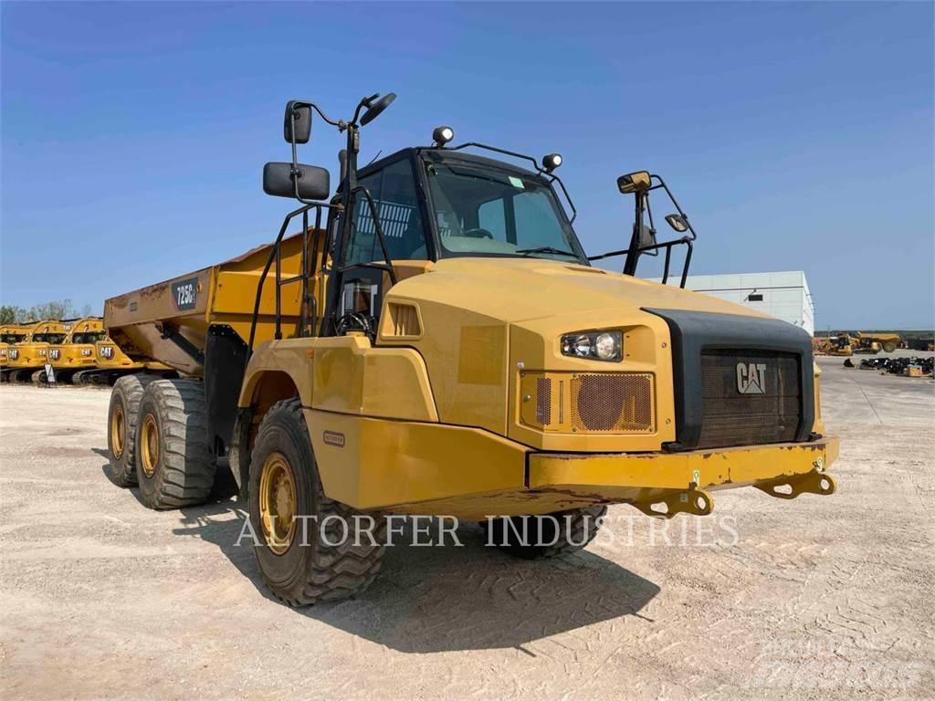 CAT 725C2 연결식 홀러