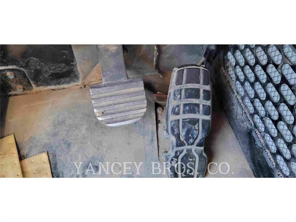 CAT 725C2 연결식 홀러