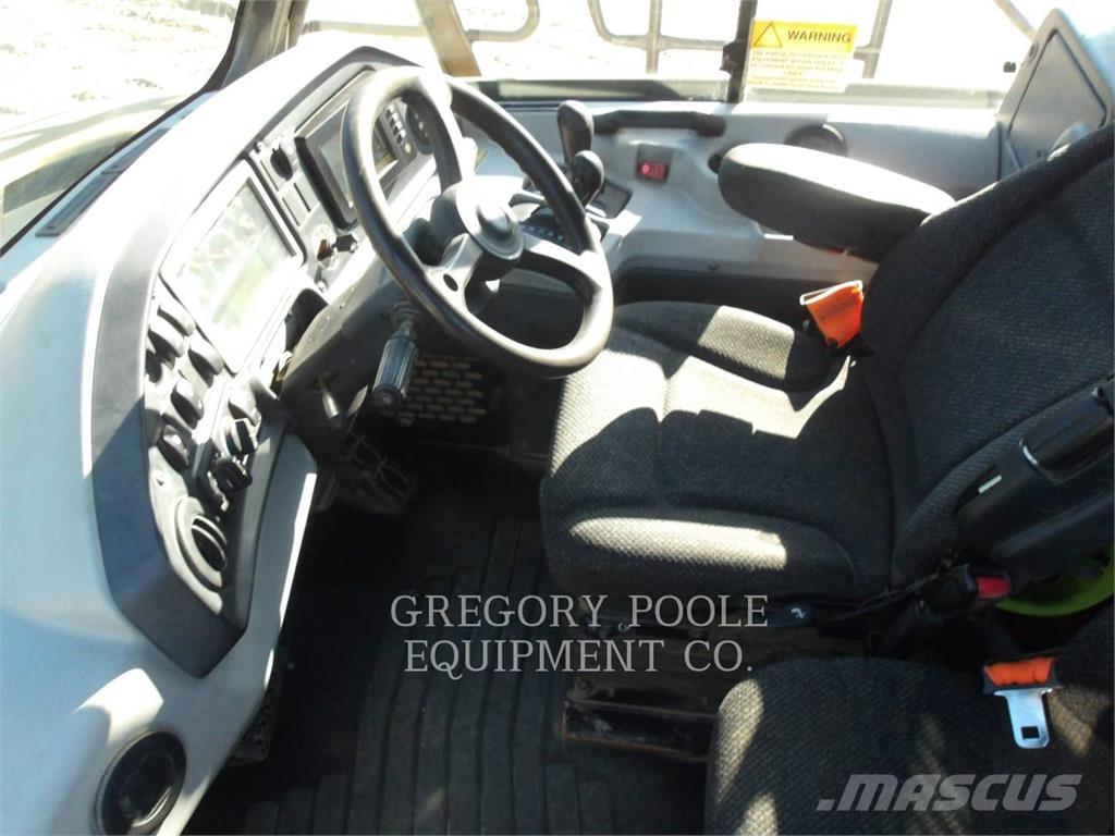 CAT 725C2 연결식 홀러