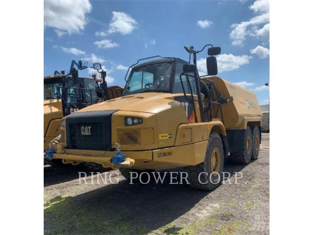 CAT 725C2WW 탱커 트럭