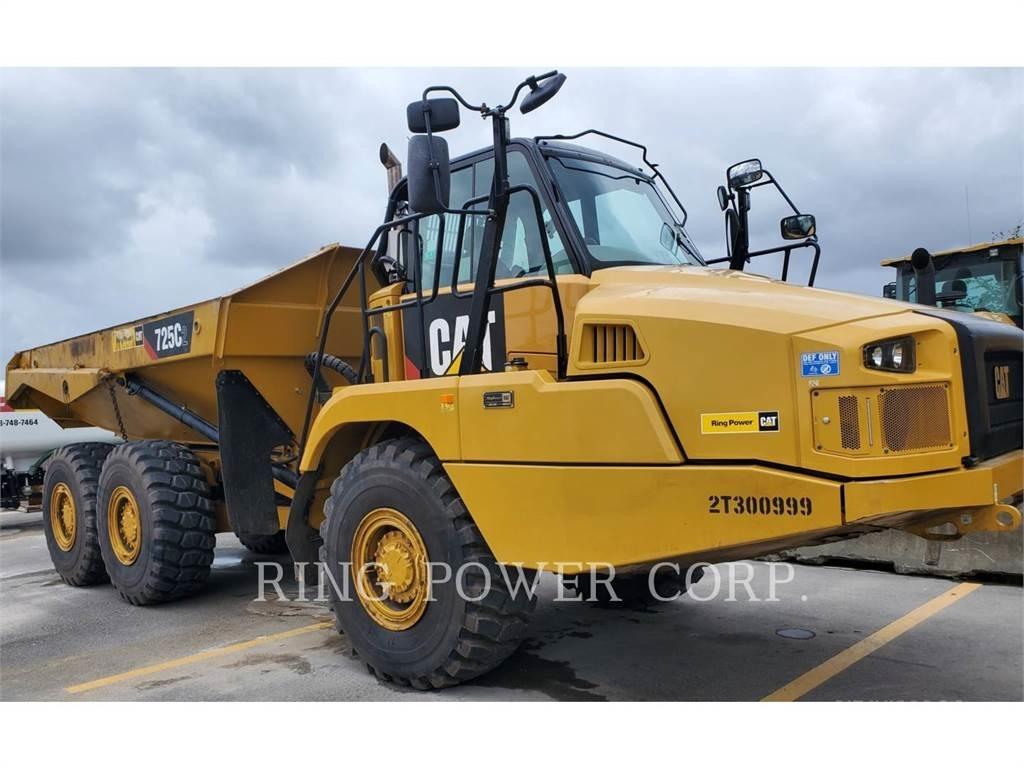 CAT 725C2WW 탱커 트럭
