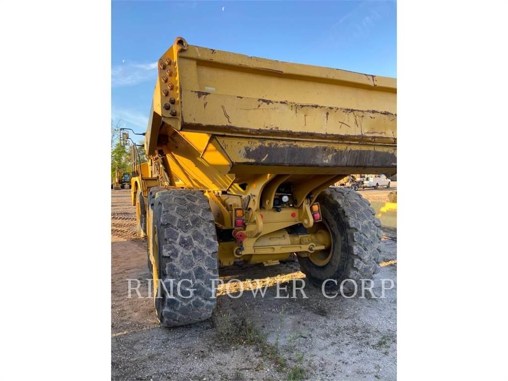 CAT 725WW 탱커 트럭