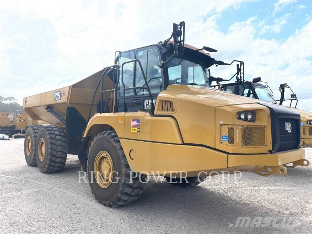 CAT 725WW 탱커 트럭