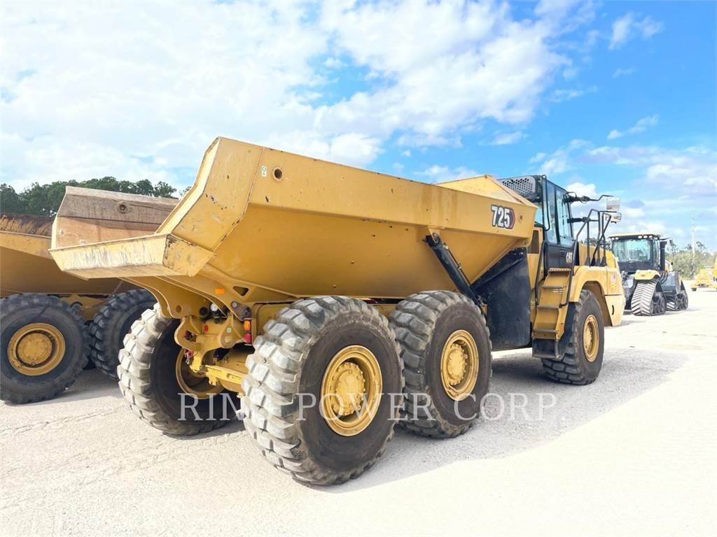 CAT 725WW 탱커 트럭