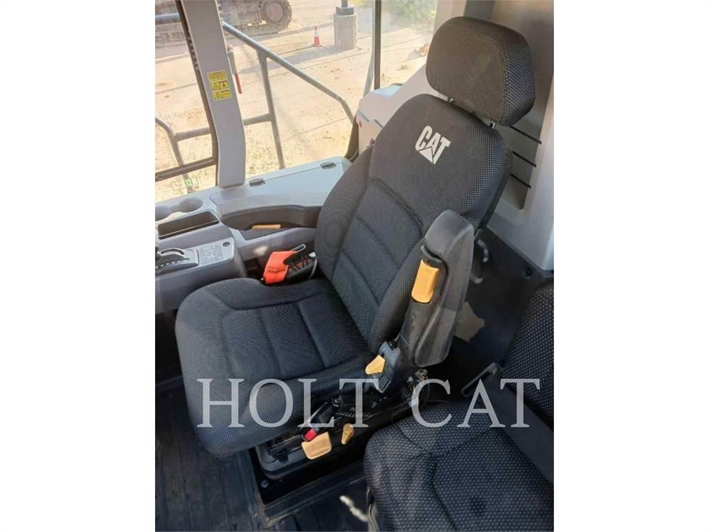 CAT 730 연결식 홀러