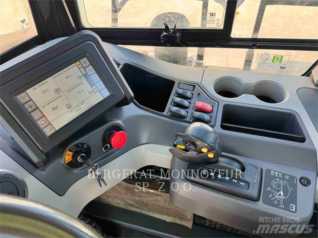 CAT 730 연결식 홀러