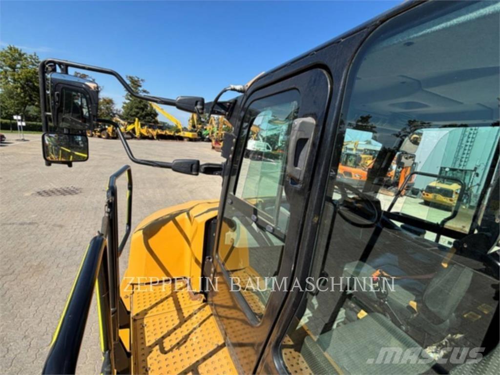 CAT 730-04A 연결식 홀러