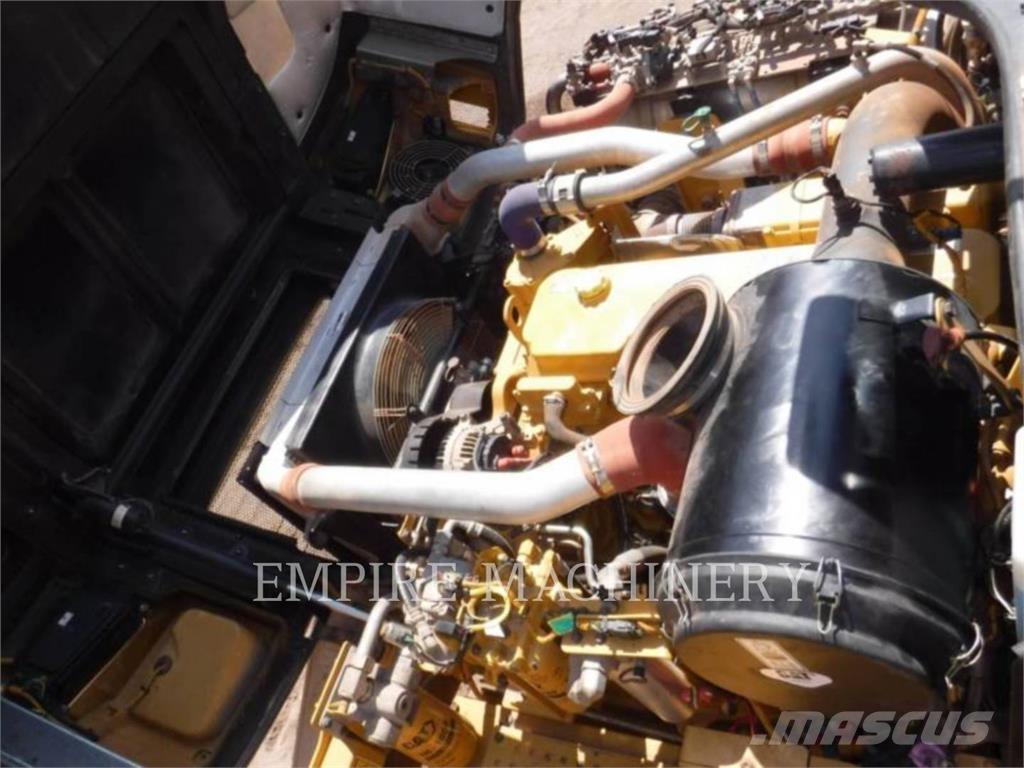 CAT 730 TG 연결식 홀러
