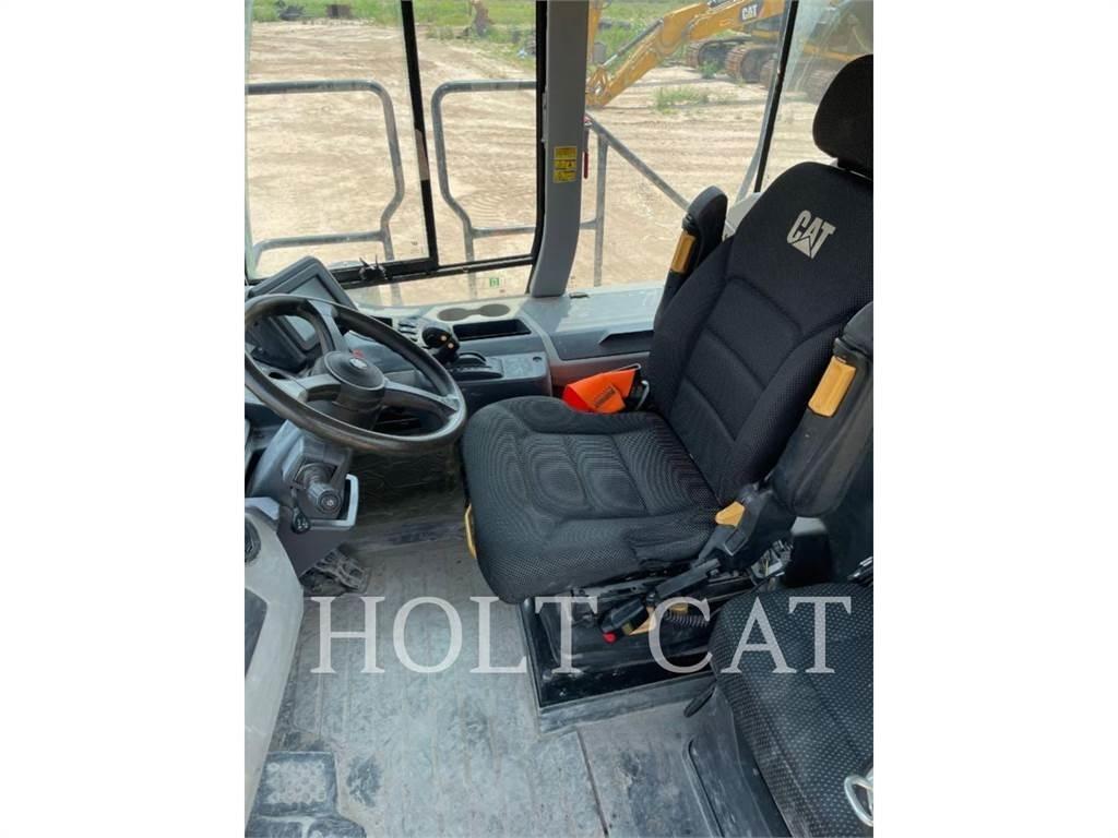 CAT 735 연결식 홀러