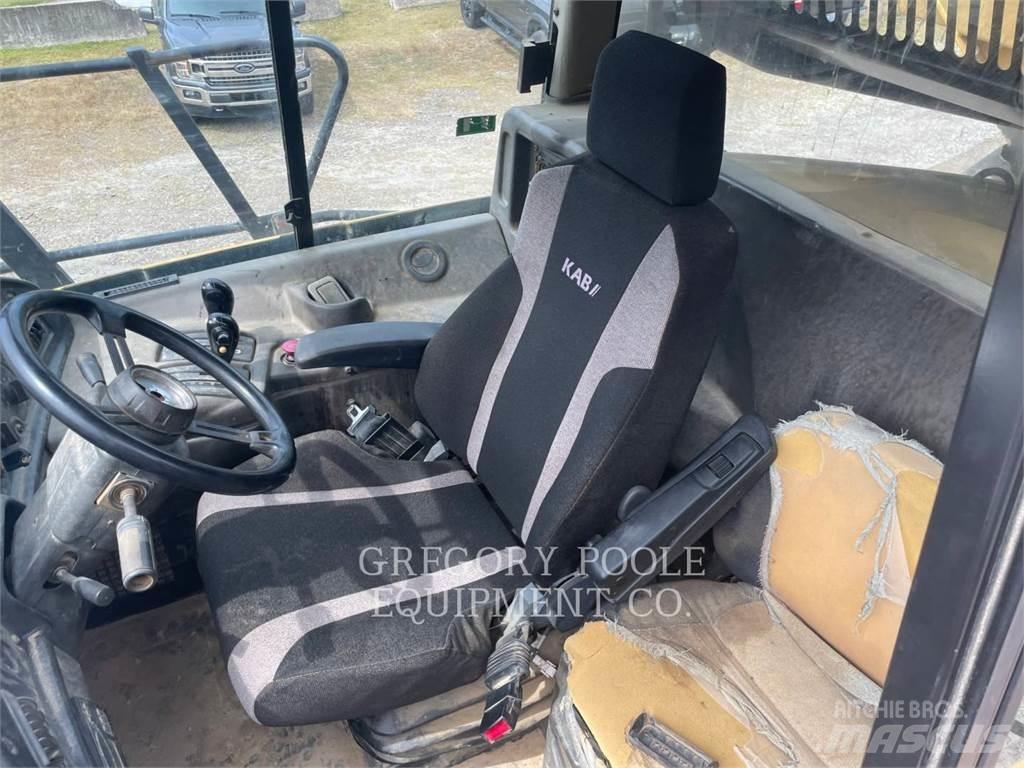 CAT 740 연결식 홀러