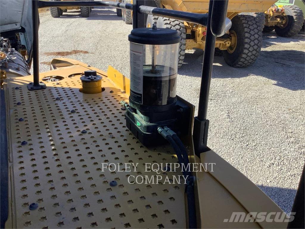 CAT 74004GC 연결식 홀러