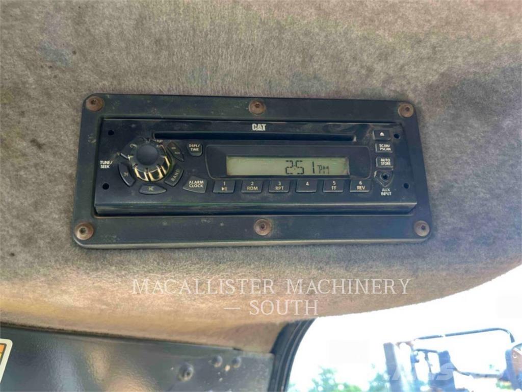 CAT 740B 연결식 홀러