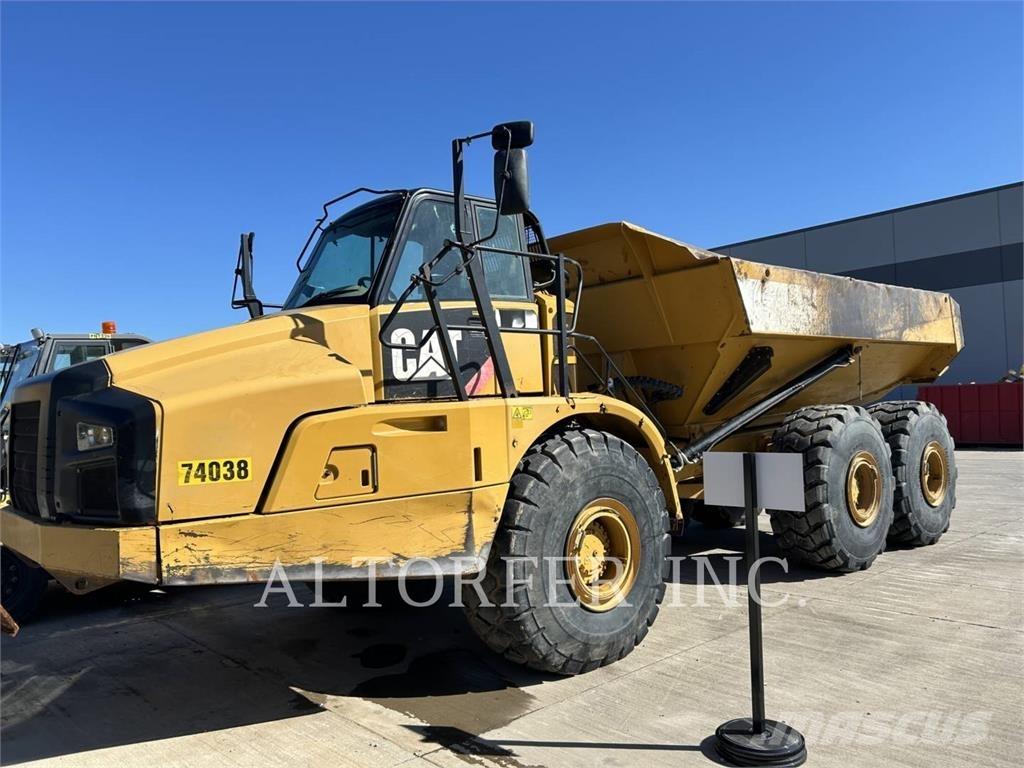 CAT 740B 연결식 홀러