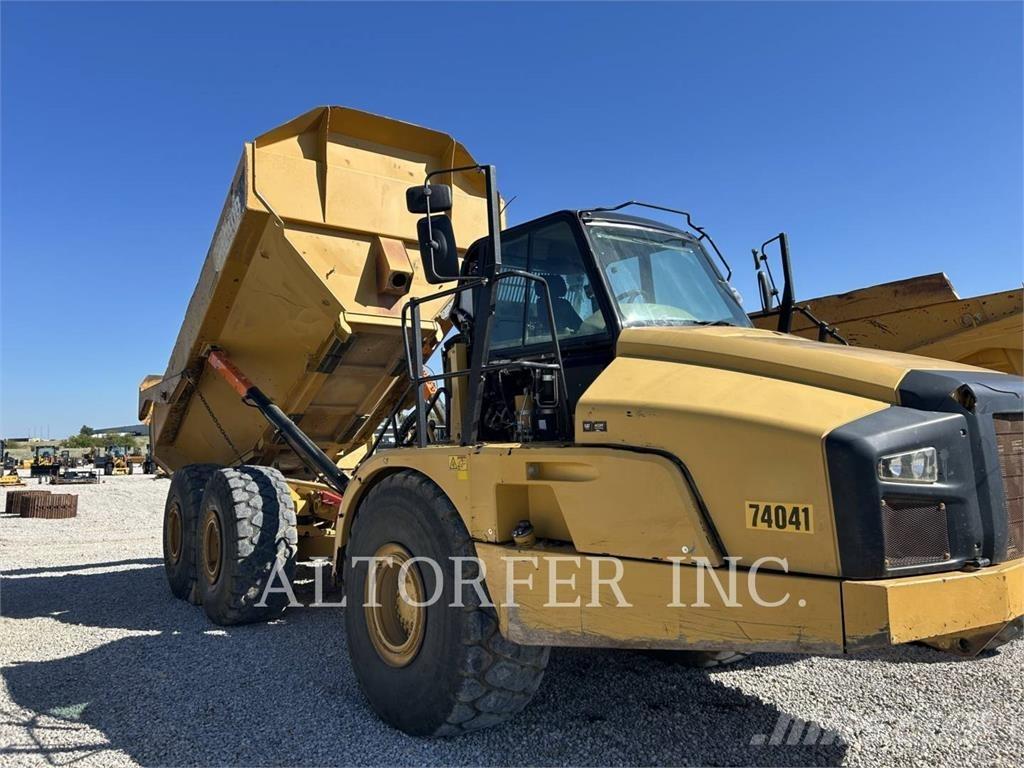 CAT 740B 연결식 홀러