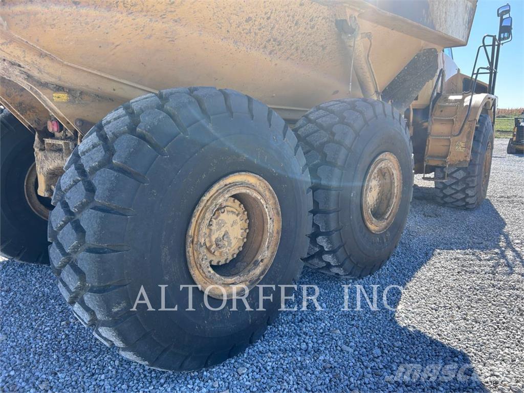 CAT 740B 연결식 홀러