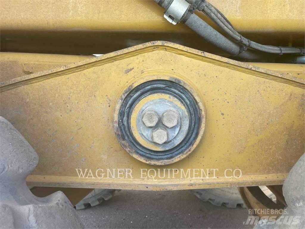 CAT 740B WT 급수차
