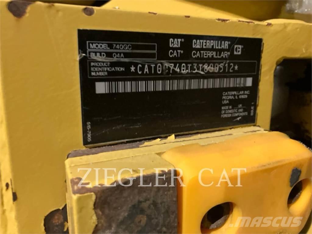 CAT 740GC 연결식 홀러