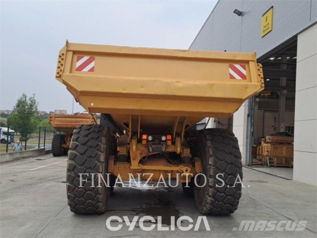 CAT 740GC 연결식 홀러